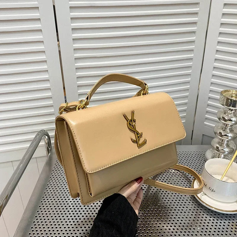High-End Leather Women Diaper Bag Classic Designer Paris Casual Simple Vintage Trendy Design with Adjustable Shoulder Strap