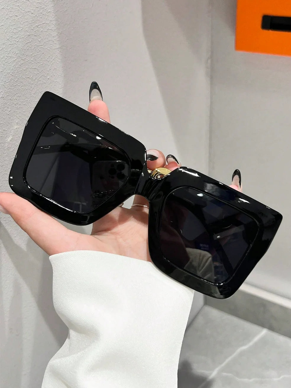 1 pair of unisex square full-frame fashion sunglasses, suitable for sports, fishing, vacations, travel, driving, street style, beach, outdoor activities, golf, festivals, rock climbing, street fashion accessories, and