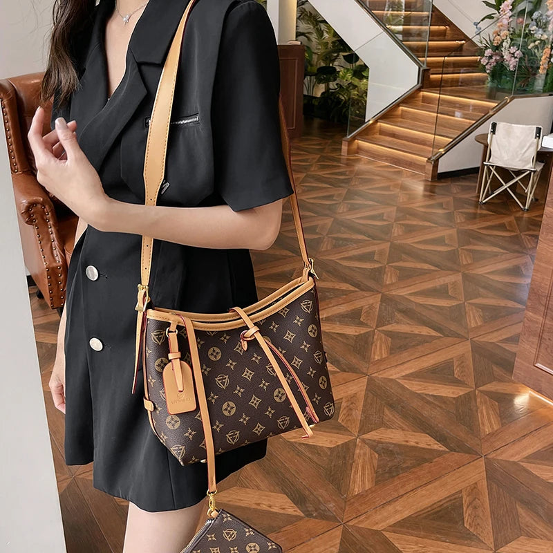 2026 lassic Luxury Leather Tote Bag For Women Designer Fashion Handbag Large Capacity Minimalist Diaper Bag